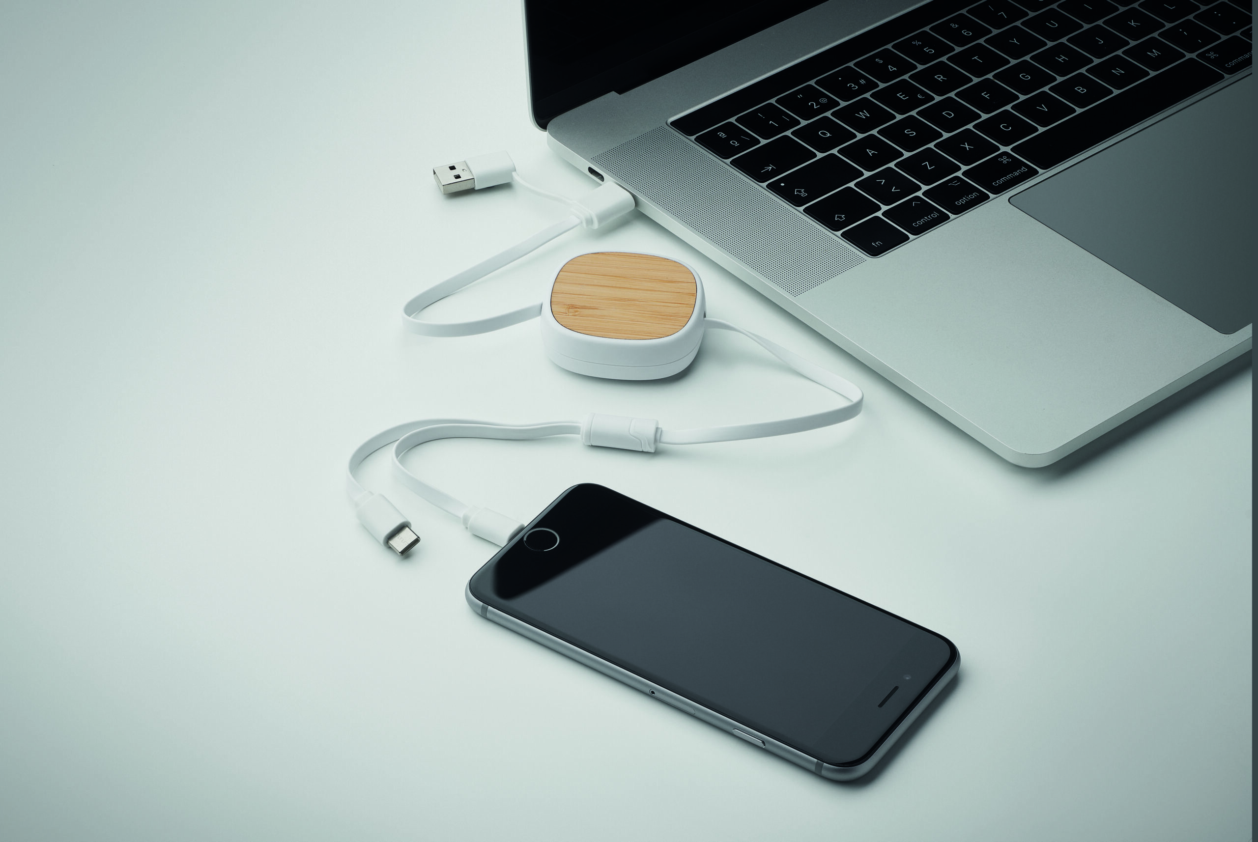 Cavo di ricarica multi USB retrattile Togobam - immagine 9